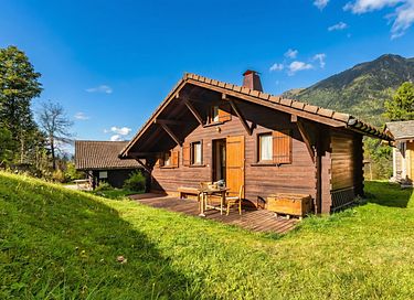 Chalet tussen de bergen met uitzicht - 13