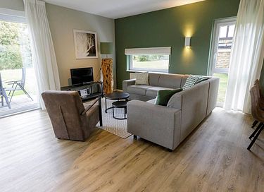 Vacation home with breathtaking greenery - 2
