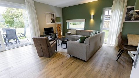 Vacation home with breathtaking greenery - 2