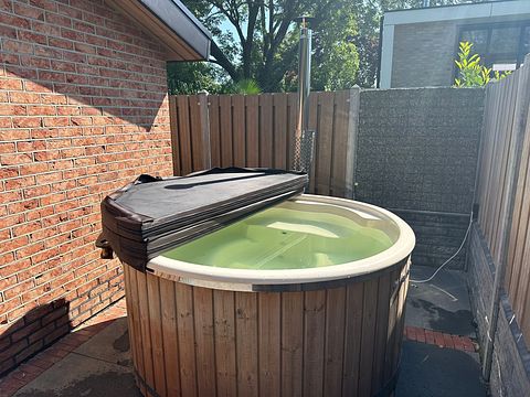 Ferienwohnung mit Whirlpool und eingezäunter Terrasse - 2