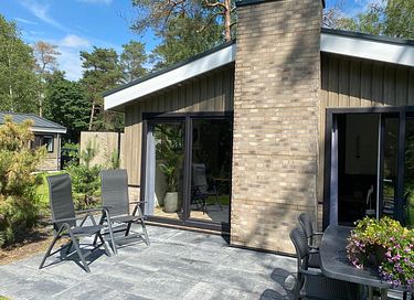 Chalet in het groen met modern comfort - 3