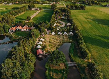 Maison de camping avec véranda sur l'eau - 14