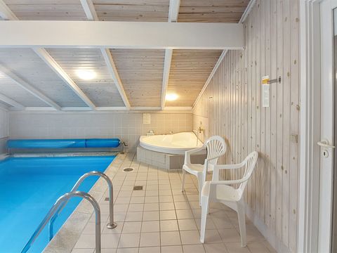 Ferie tæt på havet med sauna og pool - 5