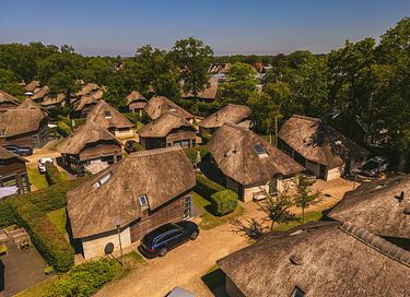 Thatched holiday home near beach and sea - 16