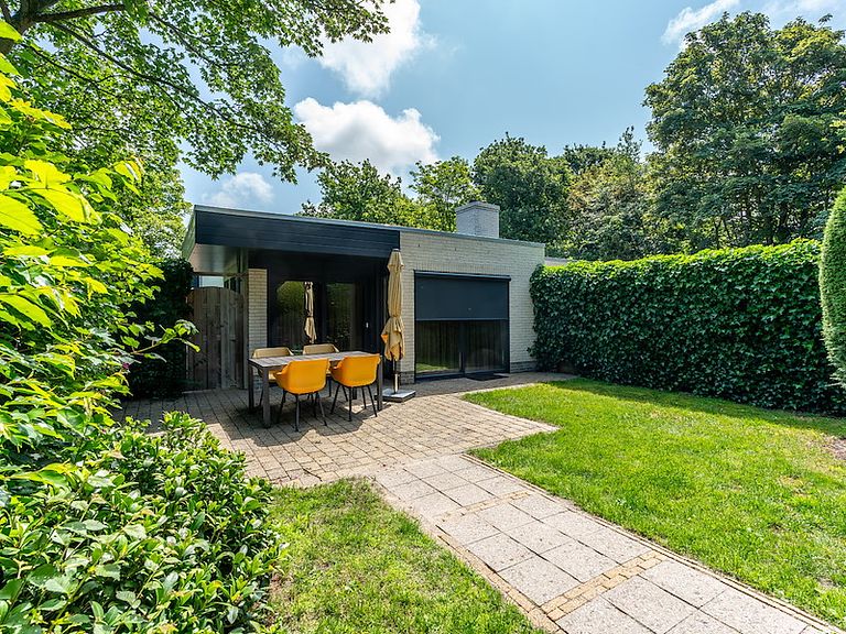 Bungalow en lisière de forêt près de la plage - 1