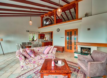 Villa met zoutwaterzwembad en zeezicht - 33