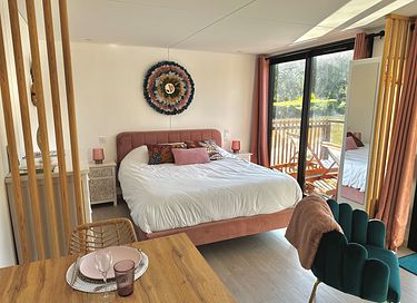 Floating Tiny House in the Champagne region - 2