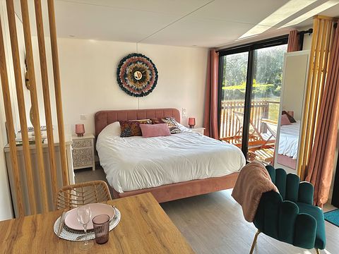 Floating Tiny House in the Champagne region - 2