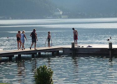 Vakantiehuis aan een meer in de bergen - 31
