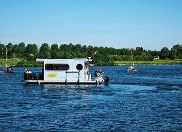 Urlaub auf Ihrem eigenen Hausboot genießen - 4