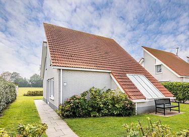 Bungalow (6p) on Zeeland island with sauna