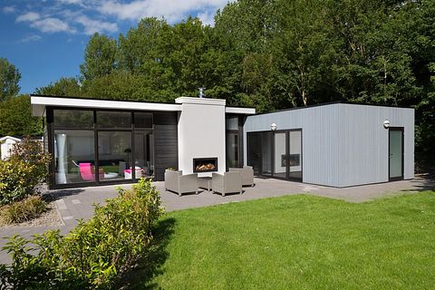 Modern huis met buitenzwembad - 2