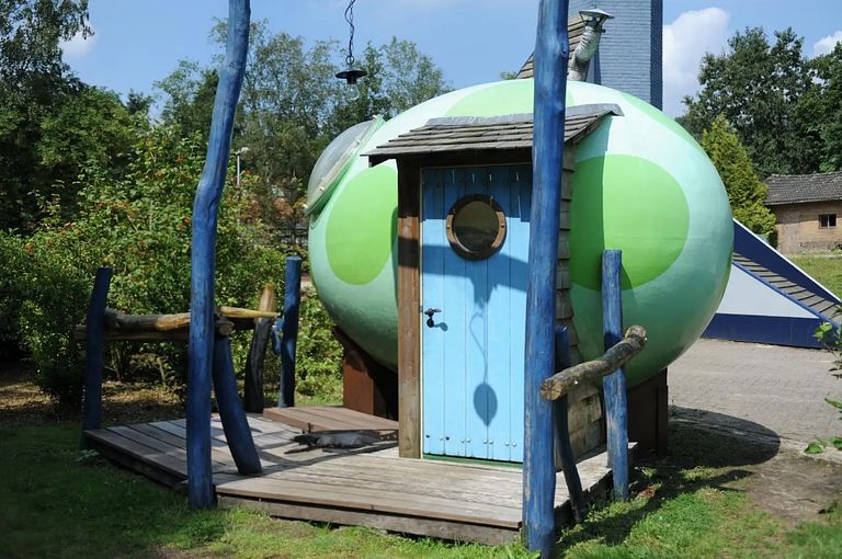 Special overnight stay in a dragon's egg - 1