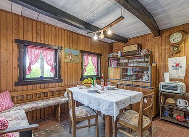 Boshuis met veel privacy en een hottub - 9