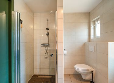 Hübsches Familienhaus mit Alkovenbett und Bällebad - 29