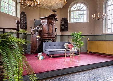 Übernachten Sie in einer romantischen Kirche - 5