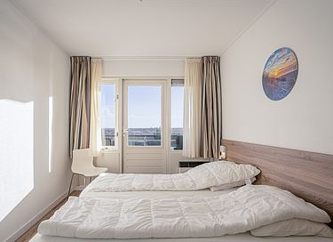 Comfortable stay with view and balcony - 10