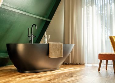 Schönes Waldhaus mit romantischer Badewanne - 10