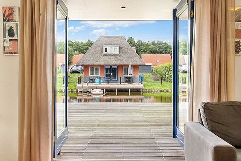 Waterfront holiday home with sauna - 3