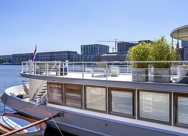 Dream boat in the middle of Amsterdam - 9