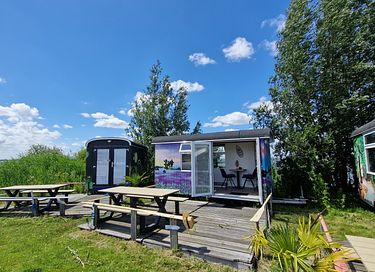 Roulotte confortable au bord de l'eau et de la plage - 4