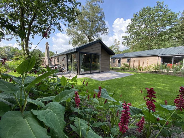 Spacious vacation home in the Utrecht woods - 1