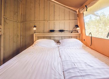 Tente de glamping pour 8 personnes avec cabine de couchage - 9