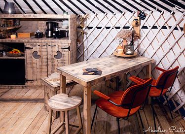Overnachten in een boutique yurt met hottub - 4