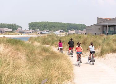 Strandvilla met eigen zwem- en aanlegsteiger - 18