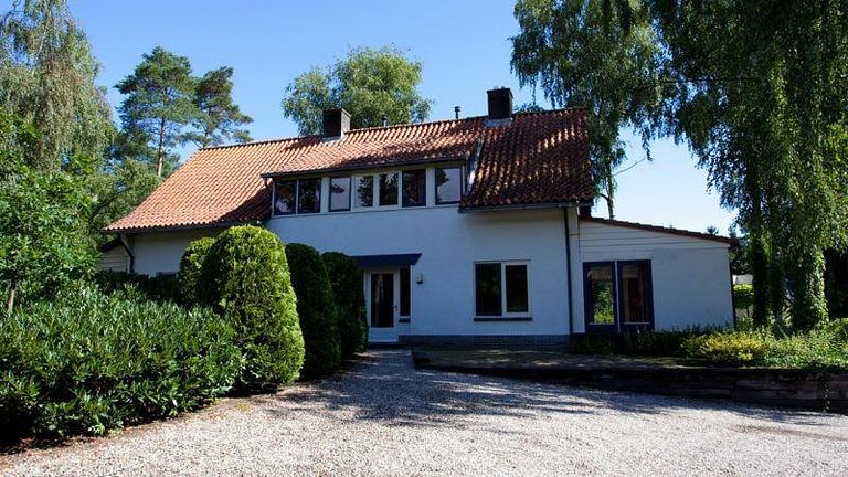 Cozy group accommodation in the Veluwe - 1