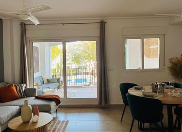 Beautiful apartment by the pool - 12