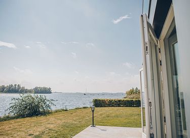 Exclusief genieten in Friesland met uitzicht - 37