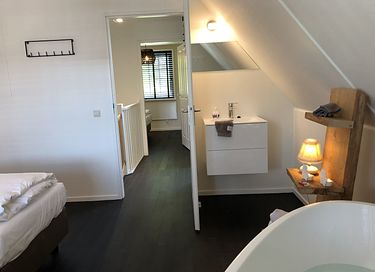 Chalet de bien-être avec bain à remous et sauna (6p) - 11