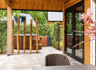 Spacious villa with hot tub and sauna - 7
