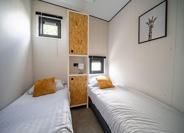 Modern holiday home near the water - 10
