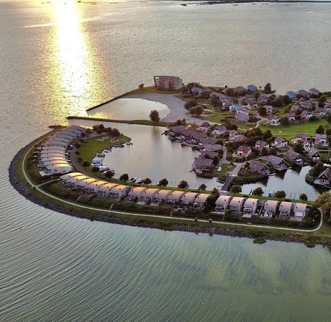 Luxury dike villa with terrace in Friesland - 3