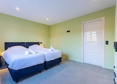 Spacious holiday home with hot tub and garden - 15