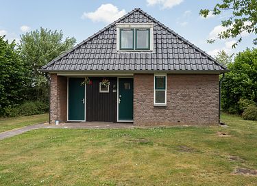 Animal friendly bungalow in Drenthe - 13