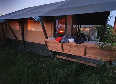 Glamping-Zelt mit Whirlpool und toller Aussicht - 19