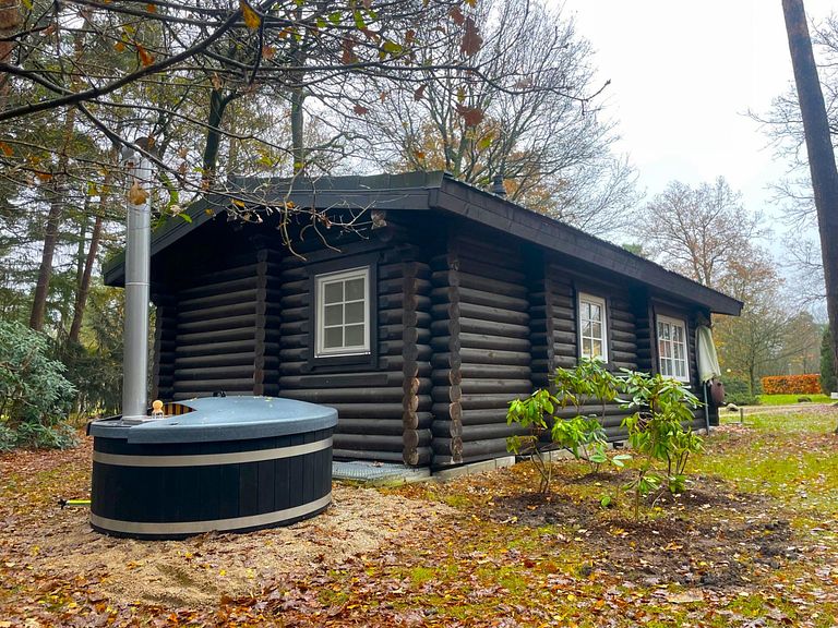 Lodge indipendente nel bosco (5 persone) - 1