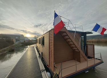 Woonboot met hottub in de Champagne streek - 22