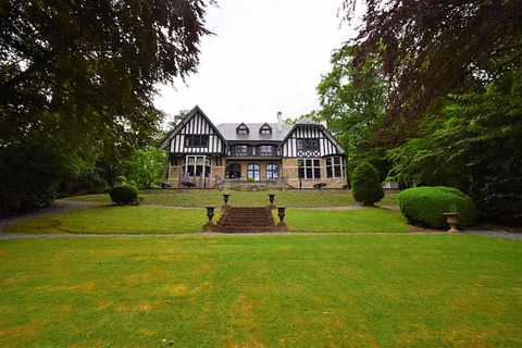 Uniek overnachten in een kasteelvilla  - 2