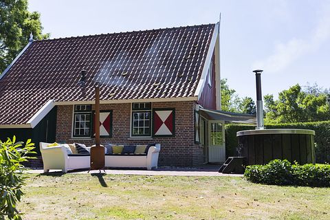Vacation home with sauna and hot tub for 4 - 2