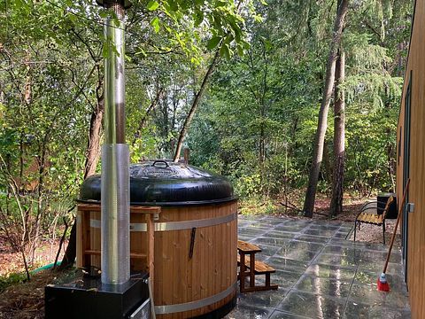 Special holiday home with hot tub in Drenthe - 3