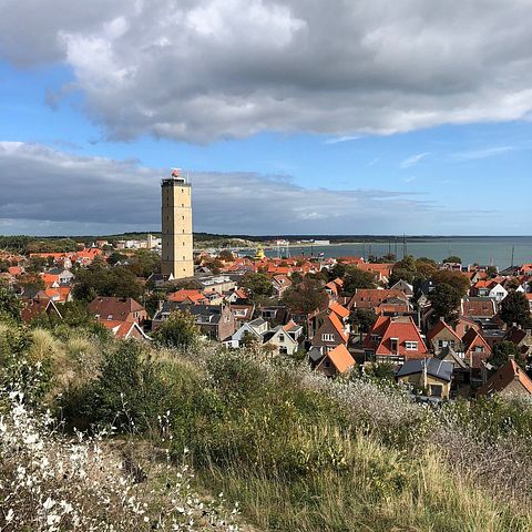 Huisje met zonnig terras op Terschelling - 2