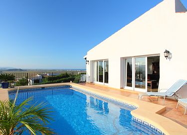 Ruim huis met panoramisch uitzicht en zwembad - 3