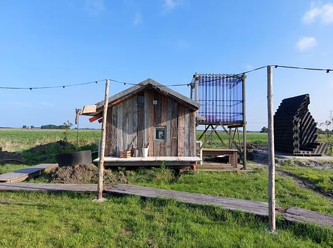 Lodging with a view of the past - 2