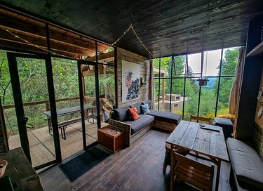 Ruime 6-persoons cabin met privé hottub - 6