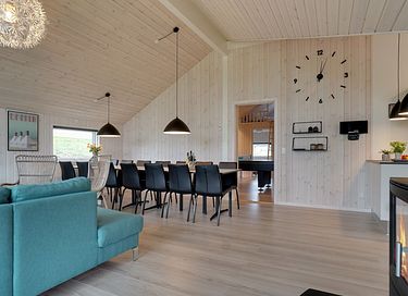 Moderne bolig med overdækket pool - 10