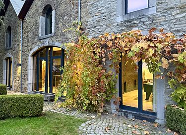 Luxuriöse Familienresidenz mit privatem Hallenbad - 34